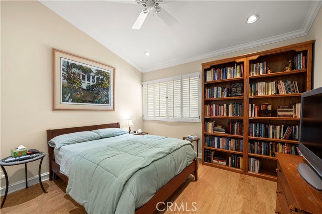 Detail Gallery Image 14 of 24 For 5835 Fairhaven, Woodland Hills,  CA 91367 - 4 Beds | 2 Baths