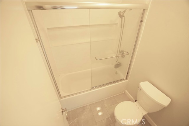 Detail Gallery Image 27 of 48 For 220 N Moore Ave #D,  Monterey Park,  CA 91754 - 3 Beds | 2/1 Baths