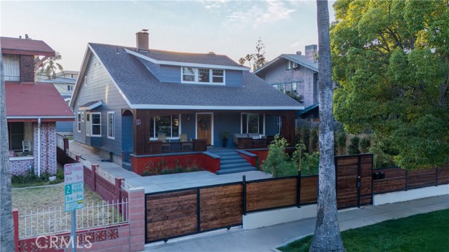229 S Kingsley Drive, Los Angeles CA: https://media.crmls.org/medias/40590fd9-e202-4afc-bdd9-751eabdc97d1.jpg