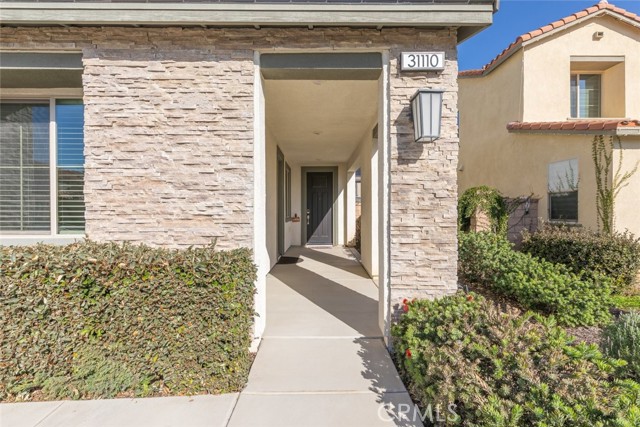 Detail Gallery Image 6 of 44 For 31110 Calle Sagres, Winchester,  CA 92596 - 5 Beds | 4/1 Baths