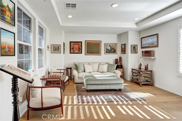 Detail Gallery Image 5 of 60 For 6845 Shadow Wood Dr, Moorpark,  CA 93021 - 5 Beds | 4/1 Baths