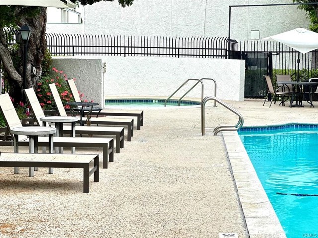 Detail Gallery Image 20 of 22 For 4704 Park Granada #196,  Calabasas,  CA 91302 - 3 Beds | 2 Baths