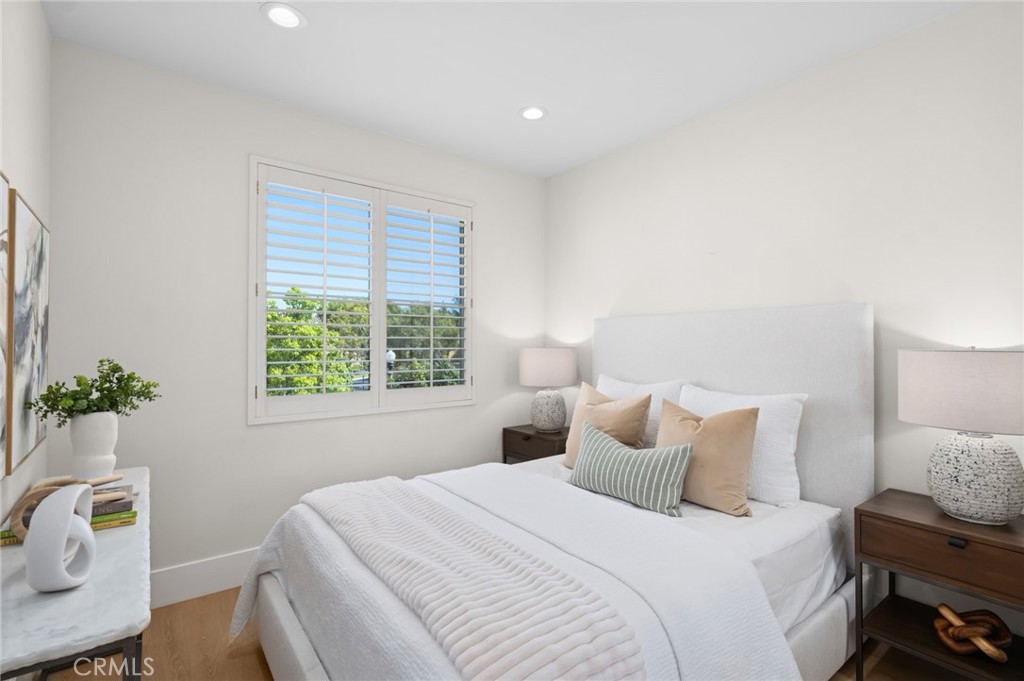 MLS #OC25249252 image #23