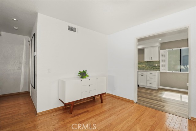 Detail Gallery Image 12 of 41 For 10201 Mason Ave #19,  Chatsworth,  CA 91311 - 2 Beds | 2/1 Baths