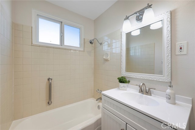 228 W OLD MILL, Corona CA: https://media.crmls.org/medias/405ac70b-f4af-4a45-9b10-513b367e8be8.jpg