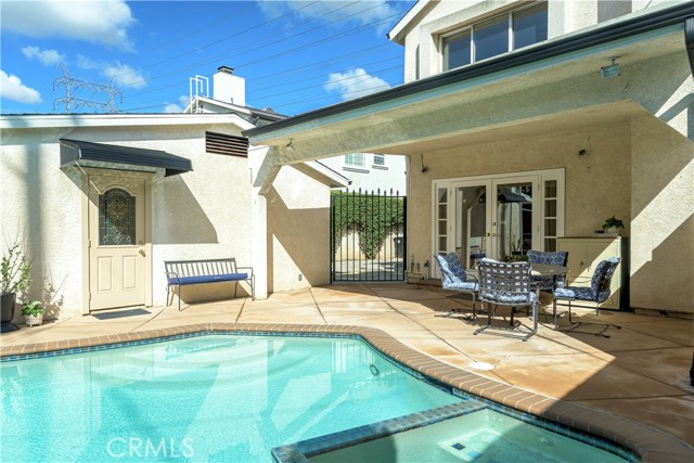 Detail Gallery Image 41 of 50 For 251 N Whitnall, Burbank,  CA 91505 - 4 Beds | 3 Baths