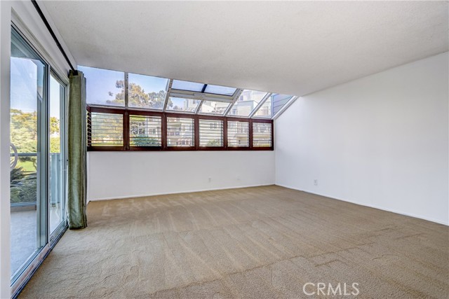 250 The Village #102, Redondo Beach, California 90277, 1 Bedroom Bedrooms, ,1 BathroomBathrooms,Residential,For Sale,The Village #102,SB25234286