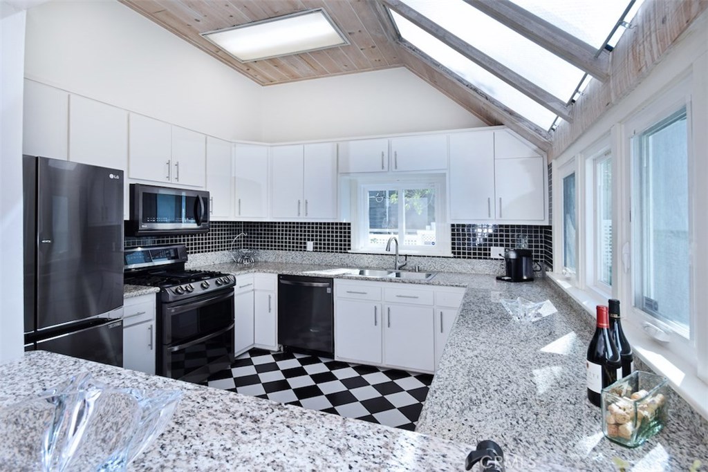 MLS #SR25279104 image #5