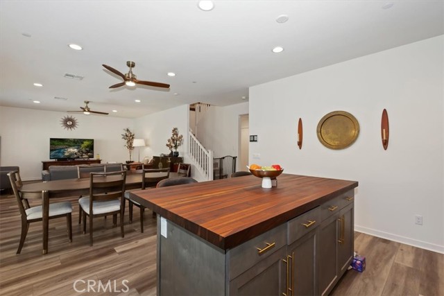 Detail Gallery Image 14 of 44 For 15816 Parry Peak, Fontana,  CA 92336 - 4 Beds | 3/1 Baths