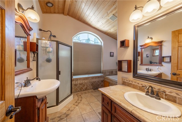 Detail Gallery Image 17 of 21 For 209 W Meadow Ln, Big Bear City,  CA 92314 - 3 Beds | 2 Baths