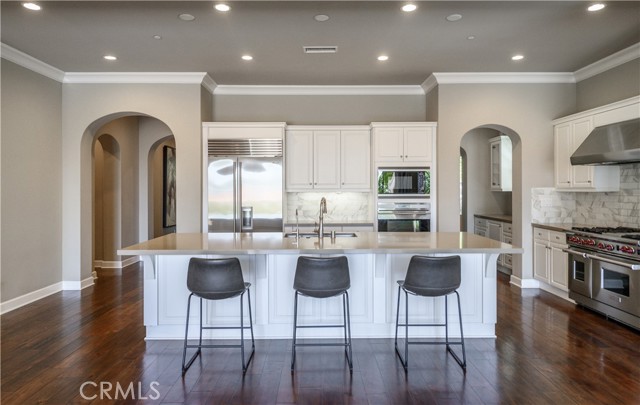 62 Heirloom, Irvine CA: https://media.crmls.org/medias/405e8c89-8ae3-4b67-9b22-fcfbfc327e0e.jpg