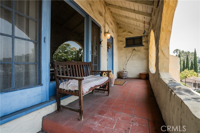 Detail Gallery Image 2 of 25 For 1224 Oberlin Dr, Glendale,  CA 91205 - 1 Beds | 1 Baths