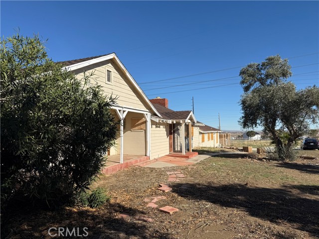 8539 W Avenue L, Lancaster CA: https://media.crmls.org/medias/405ed411-66eb-4f38-9cf5-7f40b8062a02.jpg