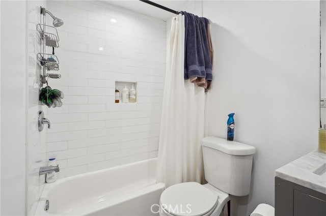 Detail Gallery Image 18 of 36 For 3322 W 66th St, Los Angeles,  CA 90043 - – Beds | – Baths