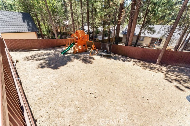 Detail Gallery Image 29 of 69 For 41659 Mockingbird Dr, Big Bear Lake,  CA 92315 - 4 Beds | 2/1 Baths