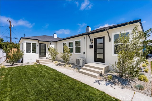 Detail Gallery Image 2 of 65 For 2510 Termino Ave, Long Beach,  CA 90815 - – Beds | – Baths
