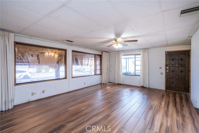 990 Santa Elena Way, Hemet CA: https://media.crmls.org/medias/40600a1b-0652-4e68-9d2b-a1ca0df2d478.jpg