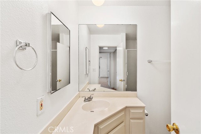 4647 Willis Avenue # 224, Sherman Oaks, California 91403, 2 Bedrooms Bedrooms, ,1 BathroomBathrooms,Residential Lease,For Rent,4647 Willis Avenue # 224,CRSR24205812