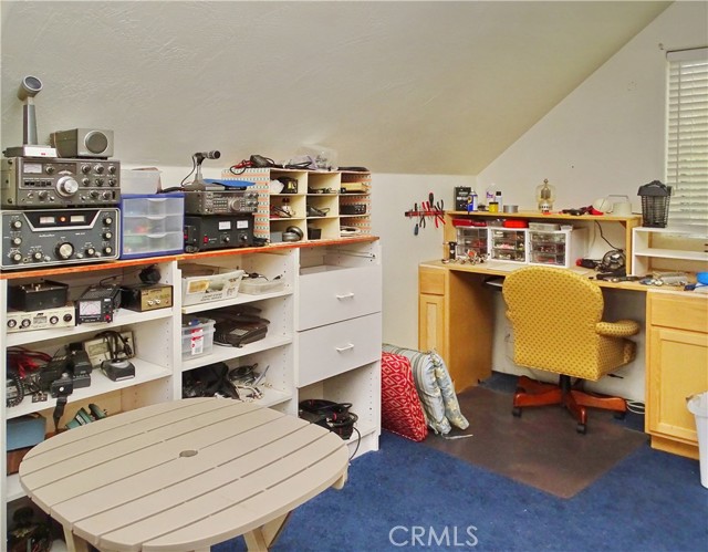 2097 Fox Lane, Big Bear City CA: https://media.crmls.org/medias/40611acd-2286-4d33-9bd8-57788cb7eb23.jpg