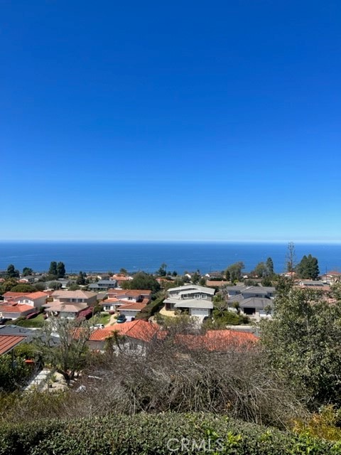 Detail Gallery Image 9 of 10 For 28421 Seamount Dr, Rancho Palos Verdes,  CA 90275 - 5 Beds | 3 Baths