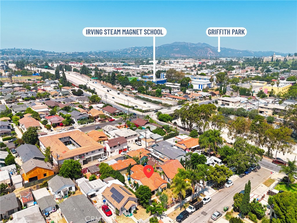 https://media.crmls.org/medias/40632bcb-3edb-4025-92e5-be367db9d699.jpg?preset=X-Large