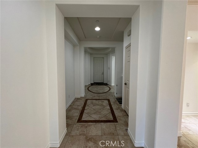 15688 Portenza Drive, Fontana CA: https://media.crmls.org/medias/4063abf4-9c96-4147-ba05-86b50535d3df.jpg