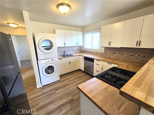 Detail Gallery Image 7 of 16 For 2608 Curtis Ave #B,  Redondo Beach,  CA 90278 - 3 Beds | 1 Baths