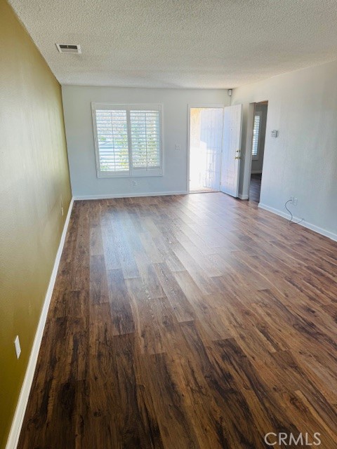 98 Lori Way, Banning CA: https://media.crmls.org/medias/4065d8c0-acd4-41db-9fb5-d5dbbabf411a.jpg