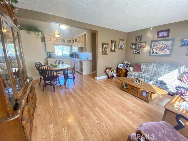 4065e057 4b24 4efc 866b F92b88a92583