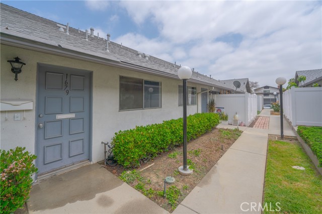 Detail Gallery Image 1 of 27 For 1679 Firvale Ave, Montebello,  CA 90640 - 2 Beds | 2 Baths
