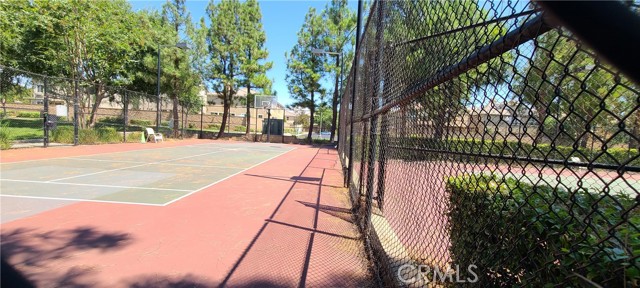 Detail Gallery Image 52 of 54 For 15723 Parkhouse Dr #59,  Fontana,  CA 92336 - 4 Beds | 2/1 Baths