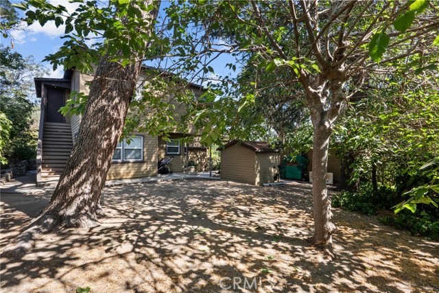 10025 Covert Avenue, Tujunga CA: https://media.crmls.org/medias/40670d2c-4783-40a4-831b-f91c12ea1c7b.jpg