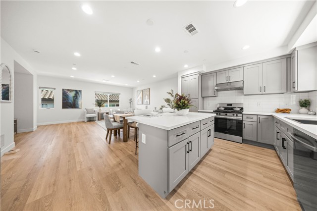 Detail Gallery Image 9 of 33 For 7692 9th St #106,  Buena Park,  CA 90621 - 3 Beds | 2/1 Baths