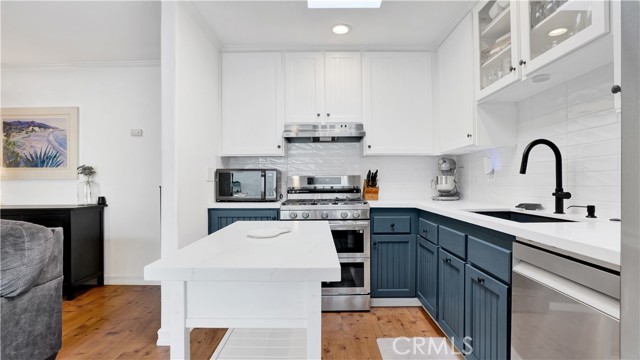 32956 Calle Del Tesoro, San Juan Capistrano CA: https://media.crmls.org/medias/4069b43a-2e2b-417c-adbd-32488d70754d.jpg