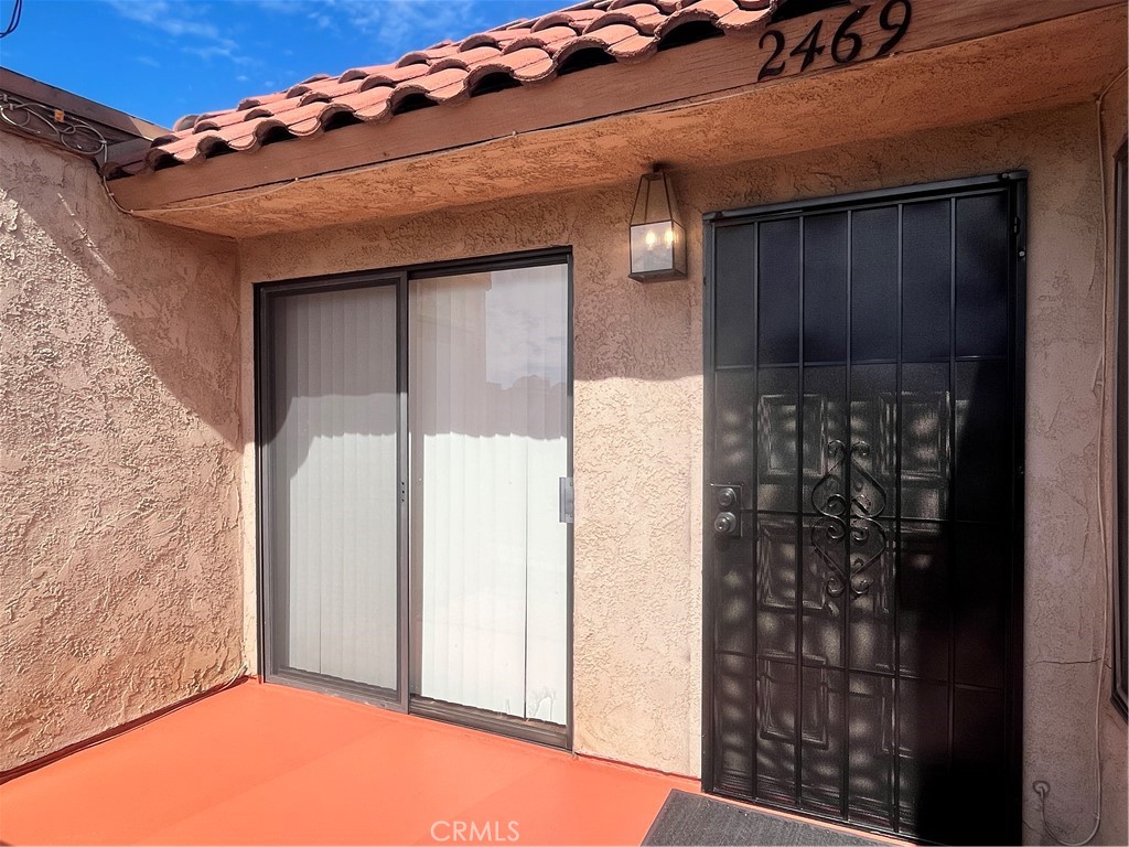 2469 W Acacia Avenue