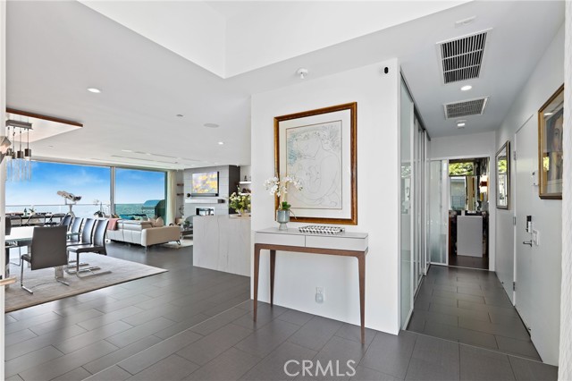 Detail Gallery Image 30 of 73 For 1088 Del Mar Ave, Laguna Beach,  CA 92651 - 4 Beds | 4/1 Baths