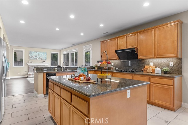 12406 Challendon Drive, Rancho Cucamonga CA: https://media.crmls.org/medias/406b4f3f-2939-4b44-8a80-e3bc049f4389.jpg