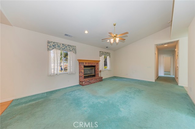 41028 Shandee Lane, Ahwahnee CA: https://media.crmls.org/medias/406b85b6-f828-4d51-bd23-dc608a628507.jpg