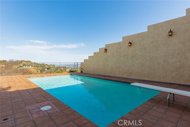 34 sage, Bell Canyon CA: https://media.crmls.org/medias/406c38de-7d50-432d-8896-a1e4671877a1.jpg