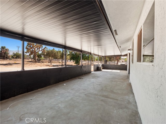 2350 W Avenue N12, Palmdale CA: https://media.crmls.org/medias/406cc4e0-fbc4-40f4-a96c-d95dbb5b1e7e.jpg
