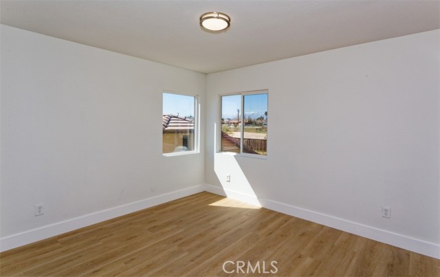 Detail Gallery Image 27 of 38 For 12596 Glen Canyon, Victorville,  CA 92395 - 5 Beds | 3 Baths