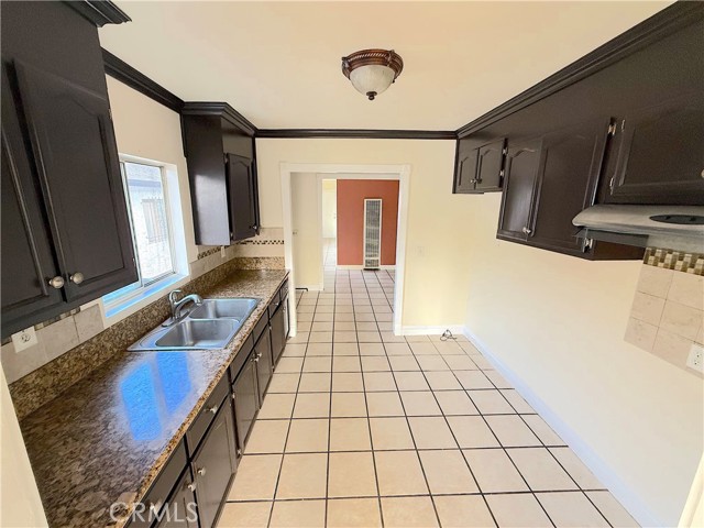 Detail Gallery Image 7 of 22 For 9622 Evers, Los Angeles,  CA 90002 - 3 Beds | 2 Baths