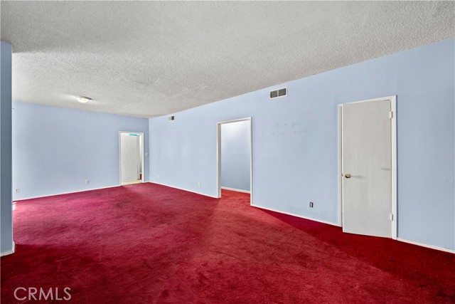 Detail Gallery Image 11 of 44 For 3439 6th Avenue, Los Angeles,  CA 90018 - 4 Beds | 1/1 Baths