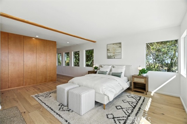 Image 33 of 75 For 854 Avenue 37