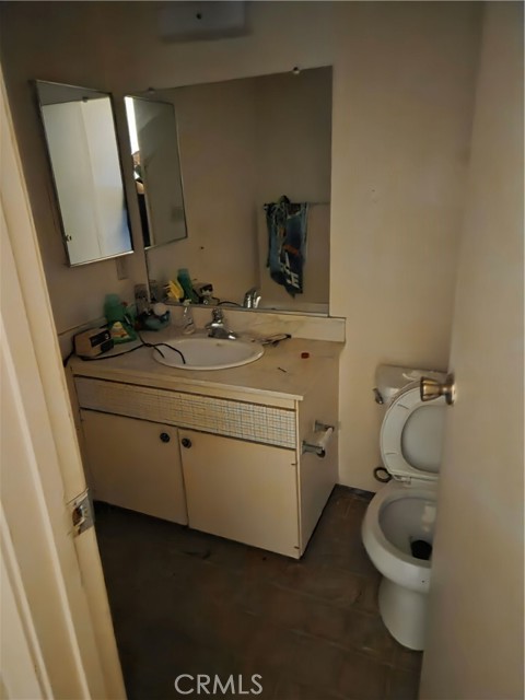 Detail Gallery Image 6 of 11 For 24638 Hemlock Ave, Moreno Valley,  CA 92557 - 4 Beds | 2/1 Baths