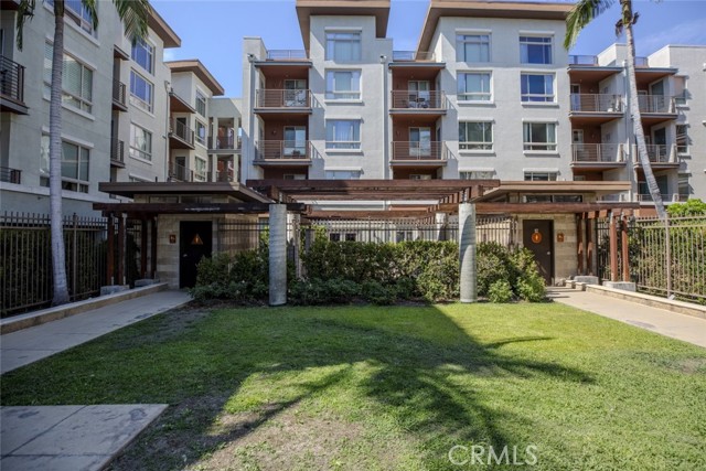 100 S Alameda Street, Los Angeles CA: https://media.crmls.org/medias/406dc113-14dc-4c94-a207-94615ae5fc4a.jpg