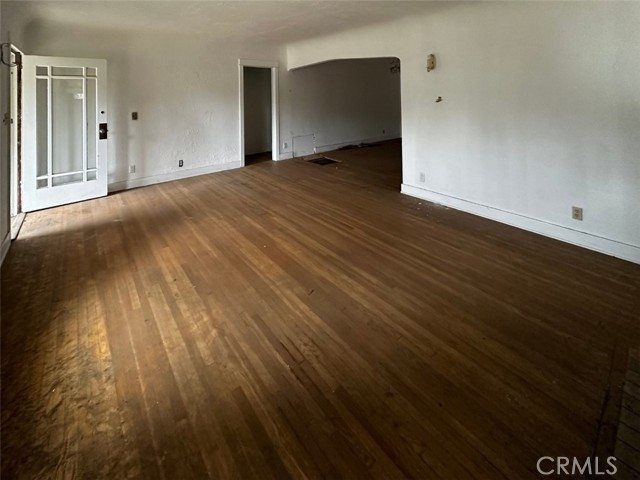 Image 6 of 10 For 14206 Friar Street