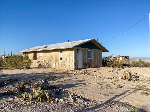 1561 Shoshone Valley Road, 29 Palms, California 92277, 2 Bedrooms Bedrooms, ,1 BathroomBathrooms,Single Family Residence,For Sale,Shoshone Valley,IG24078105