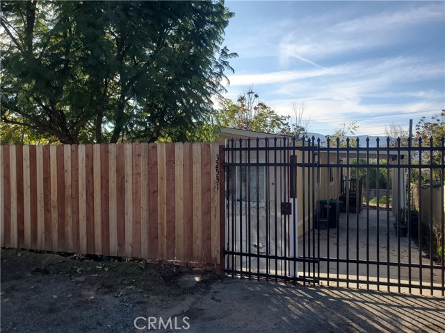 Detail Gallery Image 5 of 5 For 32531 Crescent Ave, Lake Elsinore,  CA 92532 - 3 Beds | 2 Baths