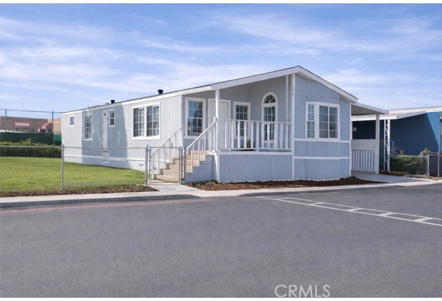 Front Image Thumbnail for CRHD26050886